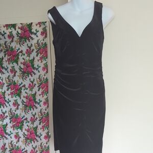 🖤 Black Velour Terra Nostra Femme Dress